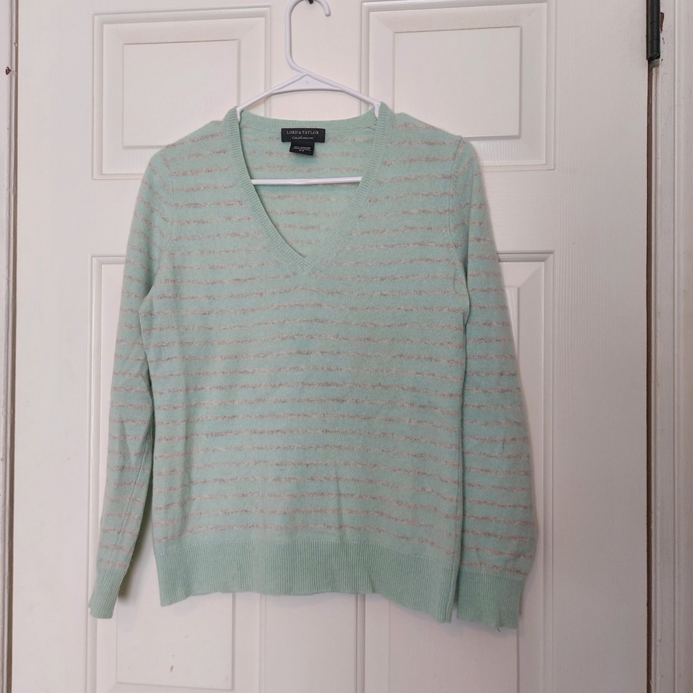 Lord & Taylor 100% Cashmere Mint Green Striped V-Neck Sweater Womens Medium